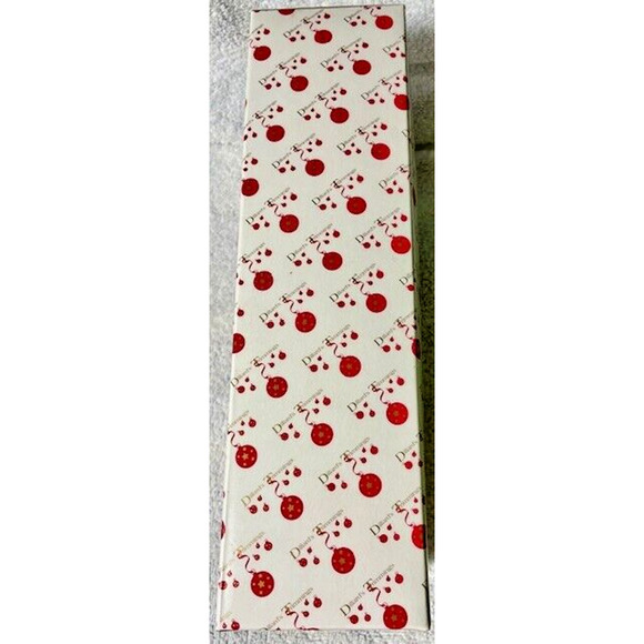 Santa Claus Knited Clothing & Tree - From Dillards in original Box - Vintage - Picture 12 of 13